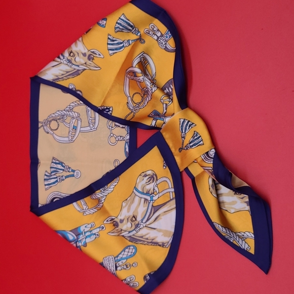 💞 Ribbon Scarf (Tied Scarf) - Picture 3 of 6